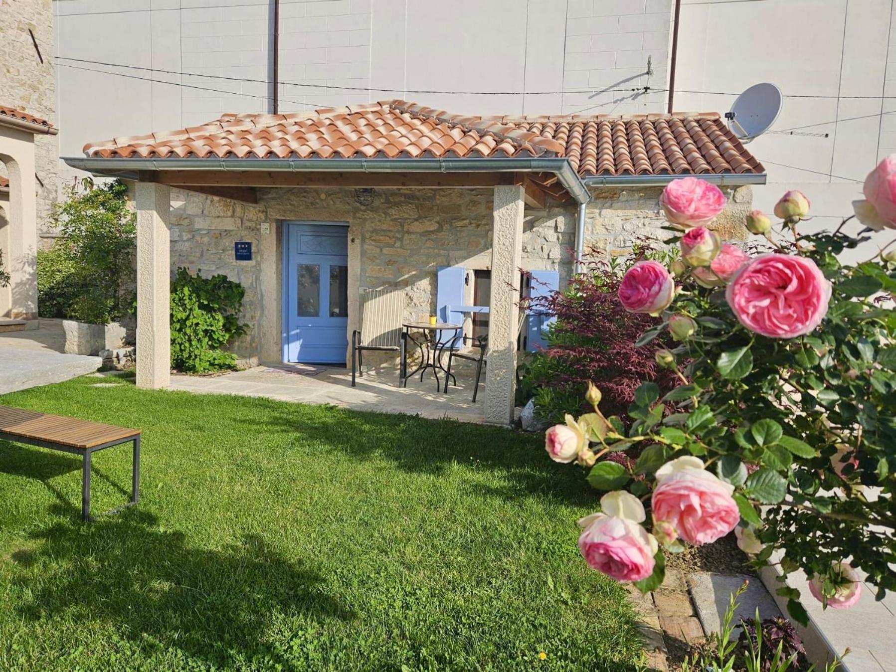 Rural Apartments Ritossa Vižinada Екстериор снимка