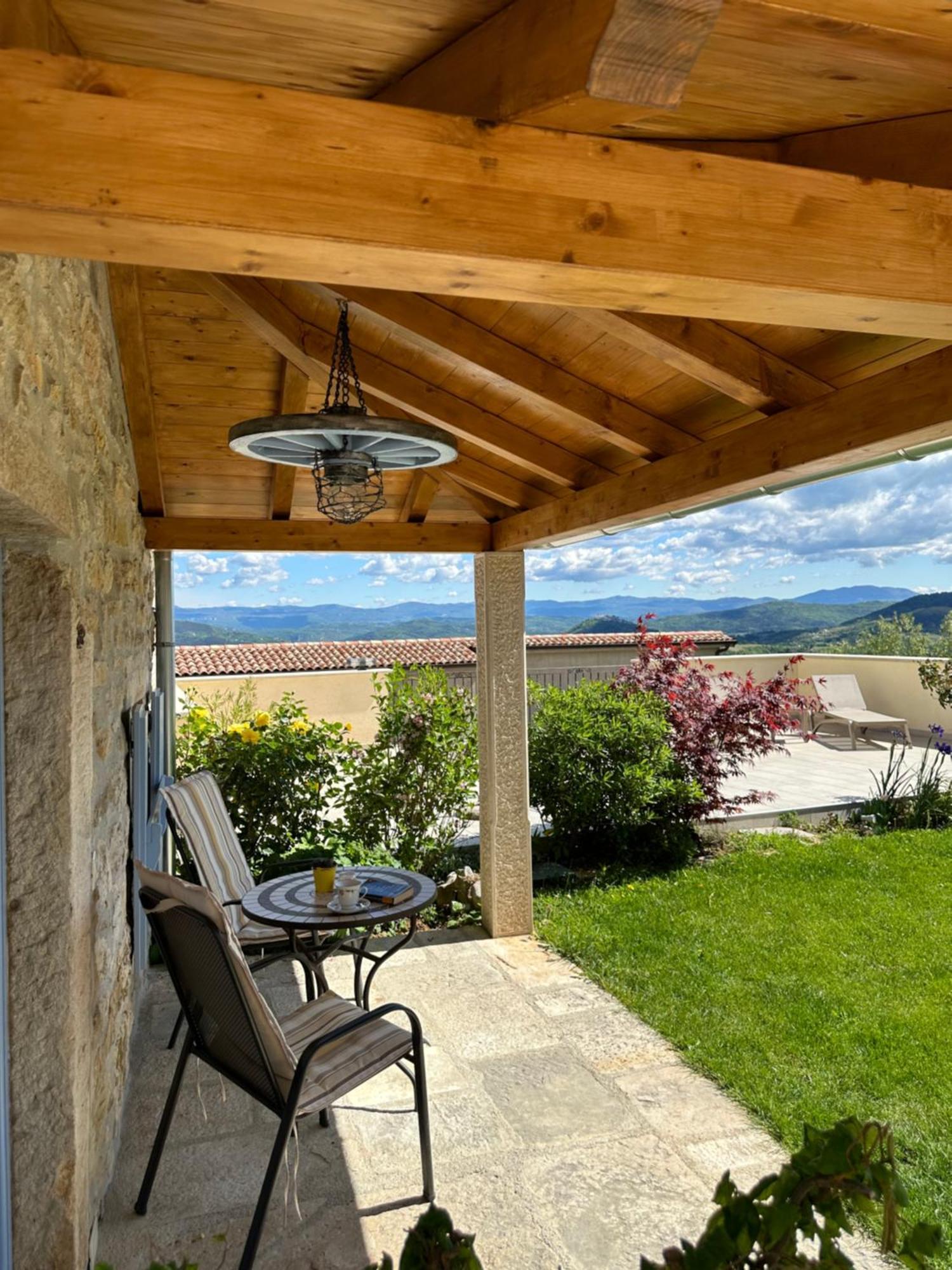 Rural Apartments Ritossa Vižinada Екстериор снимка
