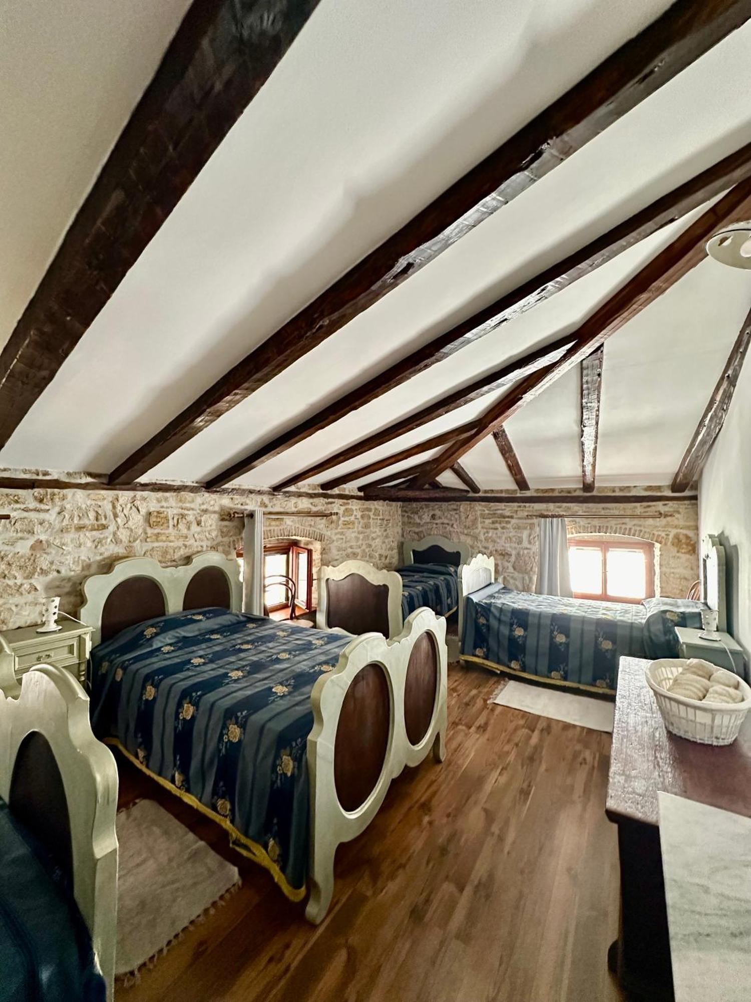 Rural Apartments Ritossa Vižinada Екстериор снимка