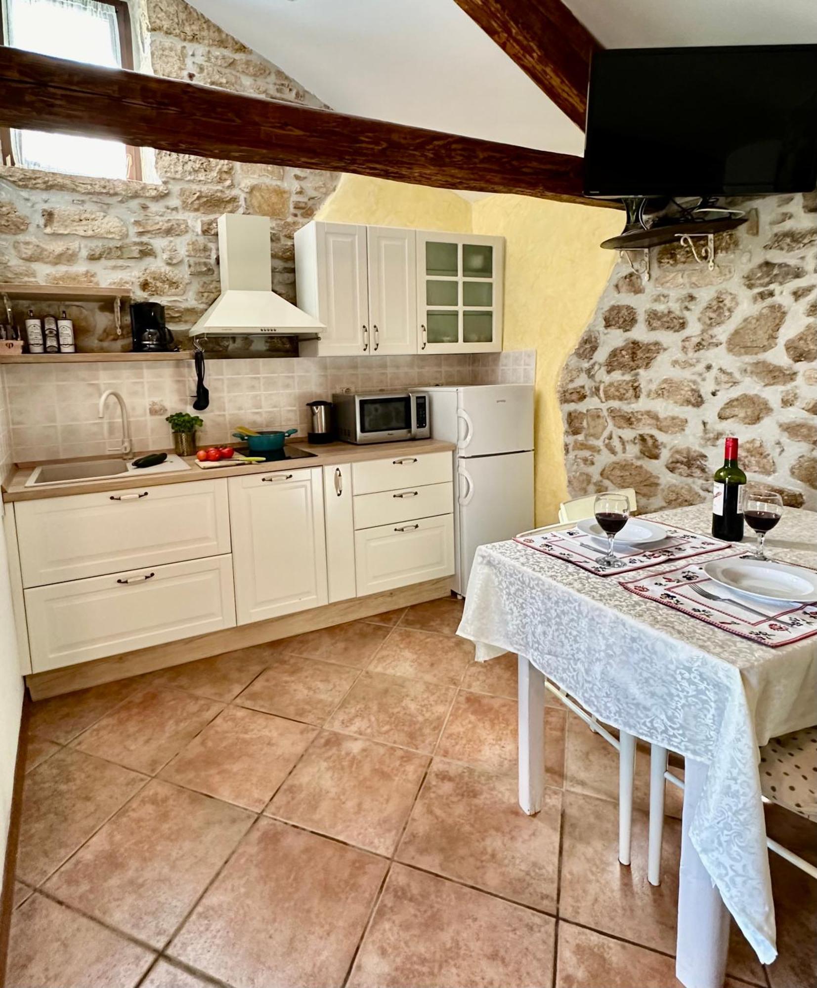 Rural Apartments Ritossa Vižinada Екстериор снимка